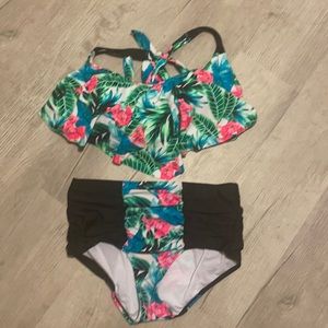 Women’s Essentials by Body Concept Two piece Swim suit size 0X